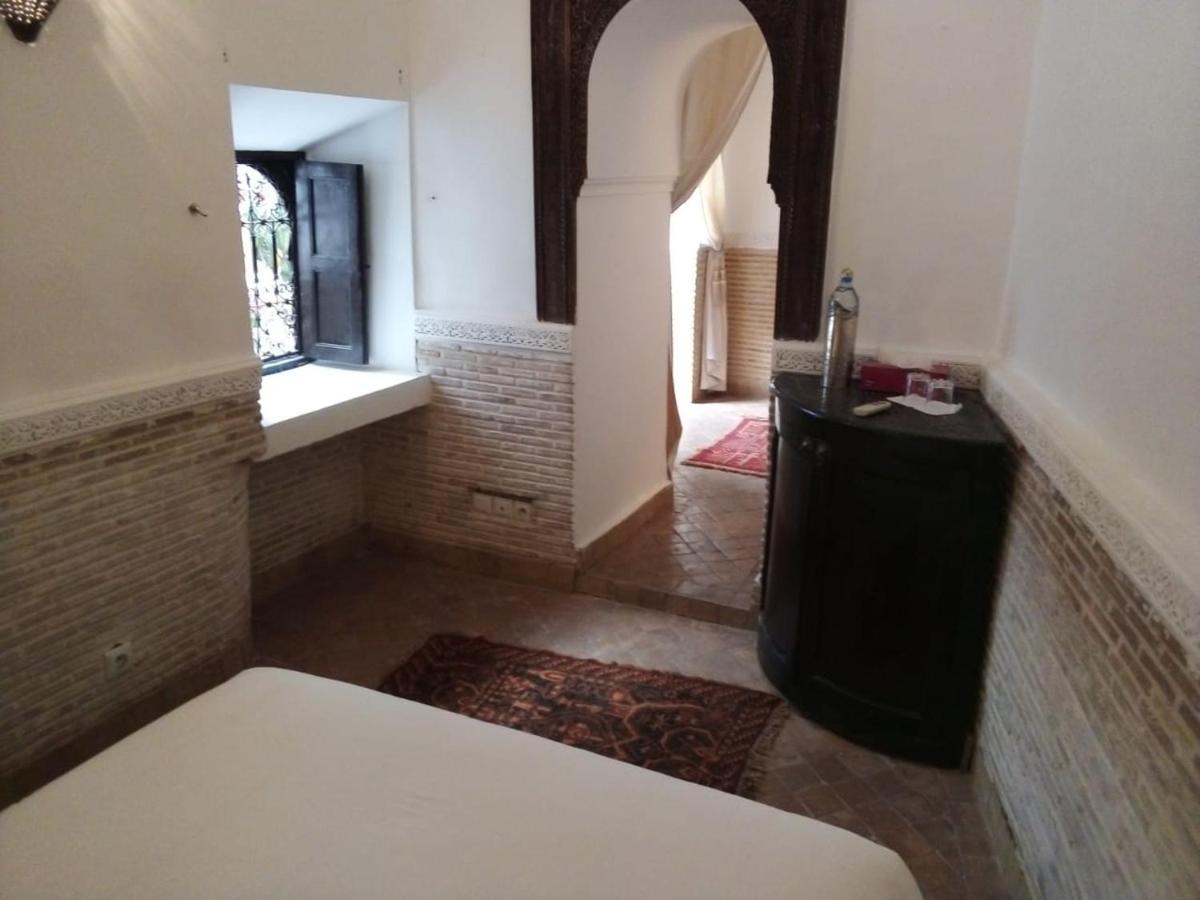 رياد Mina